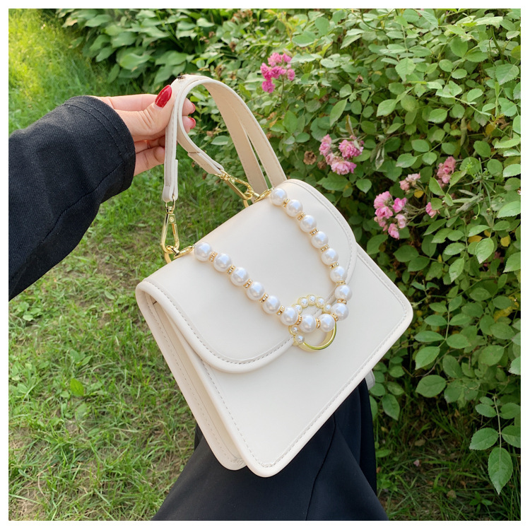 Wholesale Accessories Geometric Pearl Chain Messenger Bag Nihaojewelry display picture 40