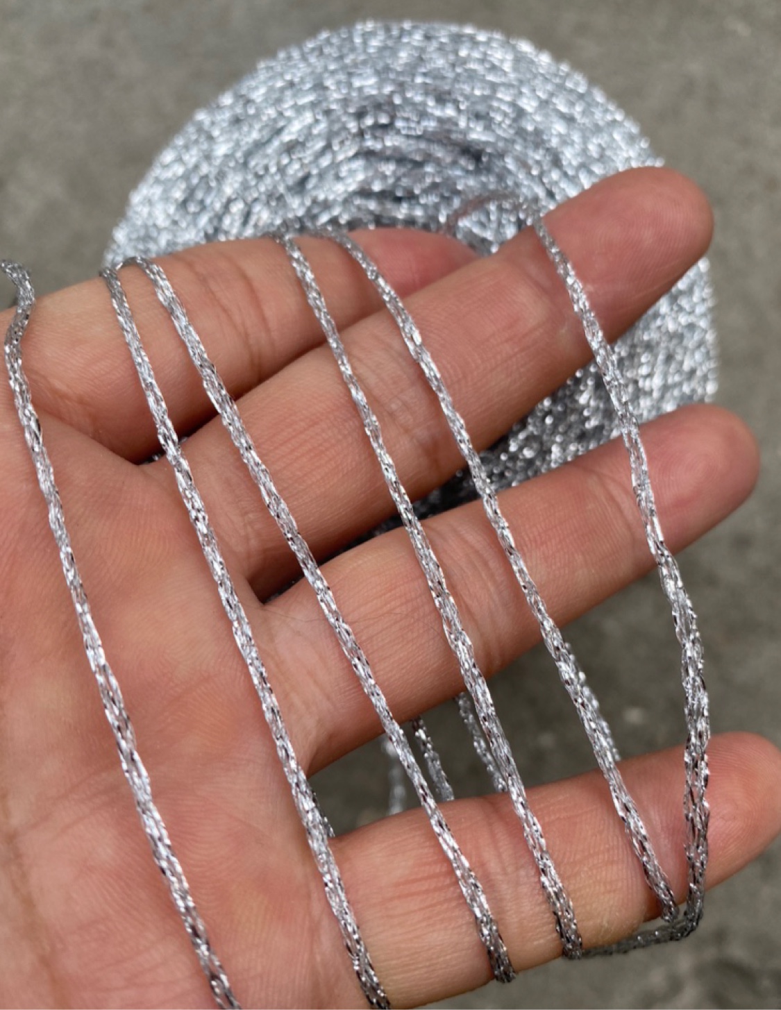 인기 폭발! 실버 색상, 약 2mm 0.5kg