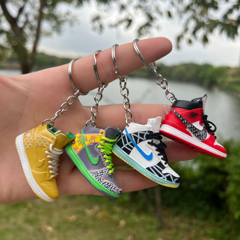 European and American Cross-border Dunk High-top Keychain Dunk Large Hook Barb AJ Stereo 3D Hollow Shoe Mold Ornaments Pendant