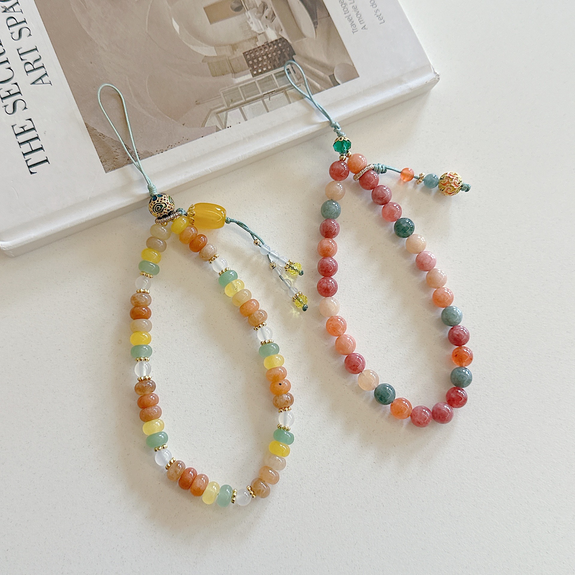 Cadena de teléfono móvil de alta gama hecha a mano boutique, piedra de ágata natural cloisonné, cordón de teléfono móvil de moda, colgante de cadena corta