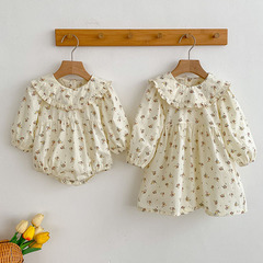 Sister-style Korean baby and toddler ruffle-neck romper with floral print for girls—perfect for spring and autumn.