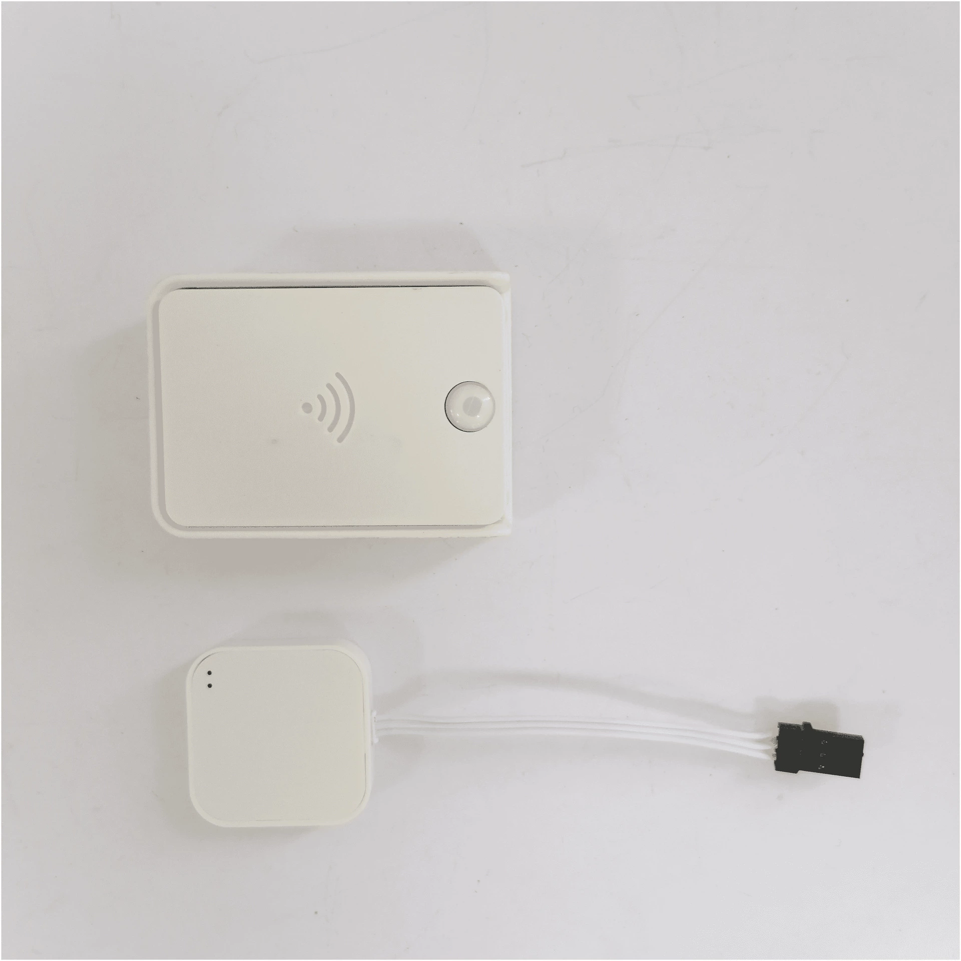 Точный беспроводной датчик человеческого тела. Подсветка лестницы