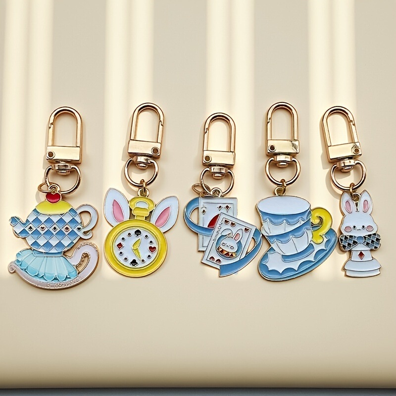New cross-border cartoon Alice in Wonderland series keychain pendant decoration New cross-border cartoon Alice in Wonderland series keychain pendant decoration
