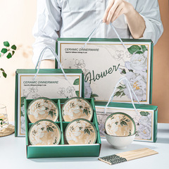 陶磁器の食器と食器のセットと箸のセットとプレゼントのセットとセットのオープンイベントの結婚展示会のお土産