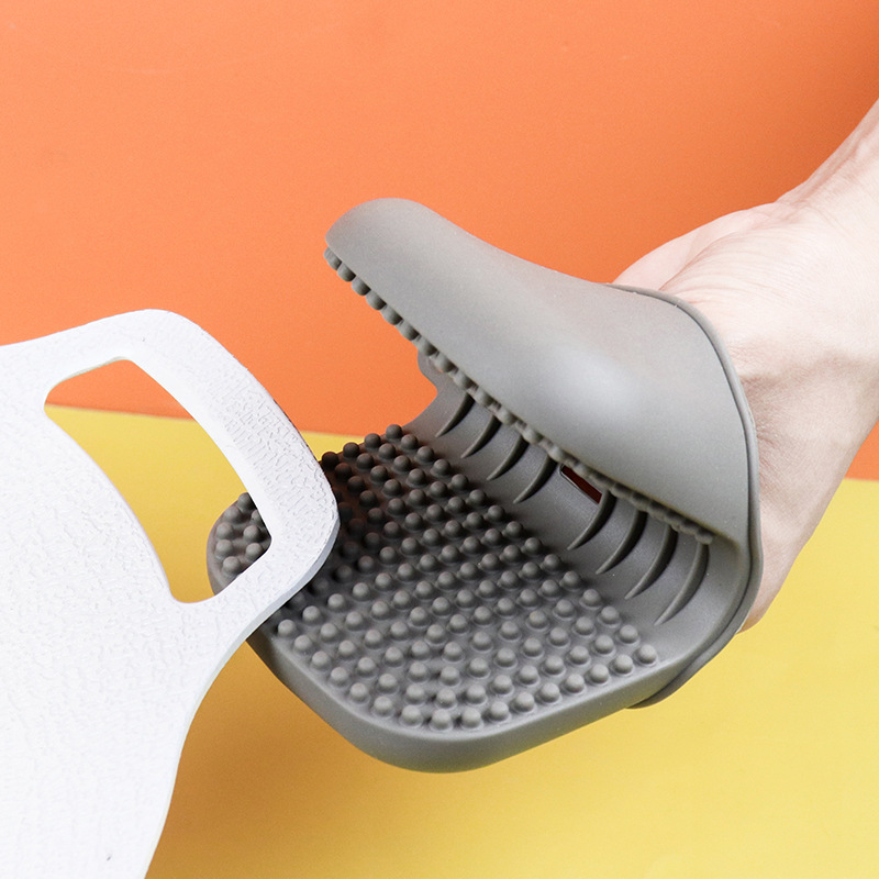 The new thickened hot hand holding the anti -slip particles…