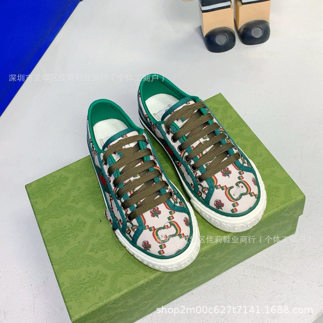 Высокая версия G Home 1977 ретро холст вышивка доска обувь женский 2024 новый пресбиобиоричный цвет пара маленькие белые туфли