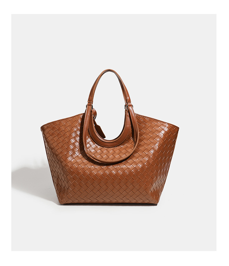 Túi tote da bò dệt kiểu retro cỡ lớn, có túi con rời, quai xách tay và đeo vai — màu nâu, màu đen chi tiết 12