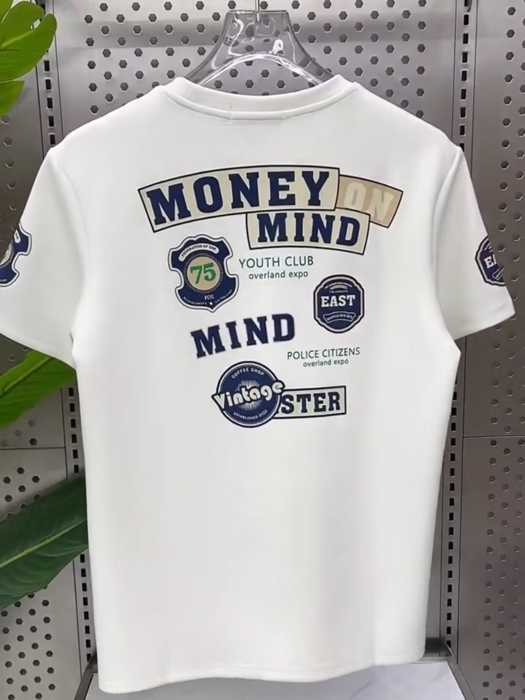 Tricou scurt pentru bărbați, vara 2024, guler rotund, versatil, casual, cu mânecă jumătate de jos, etichetă imprimată cu litere, tendință de vară_voghion.com