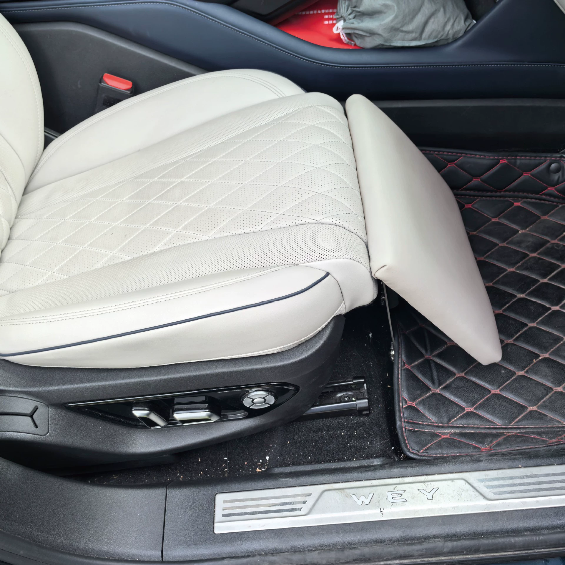 Автомобильная нога too car seat GM legs, Mayffuture Queen Queen Milk Drives Modeling Skill Toggle Modification