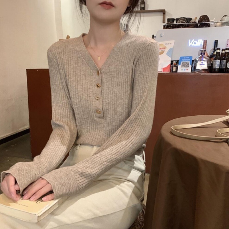 Kaning French-Style Minimalist Design Solid Color Base Knit Sweater for Women 2026 Autumn New V-Neck Sweater Base Layer