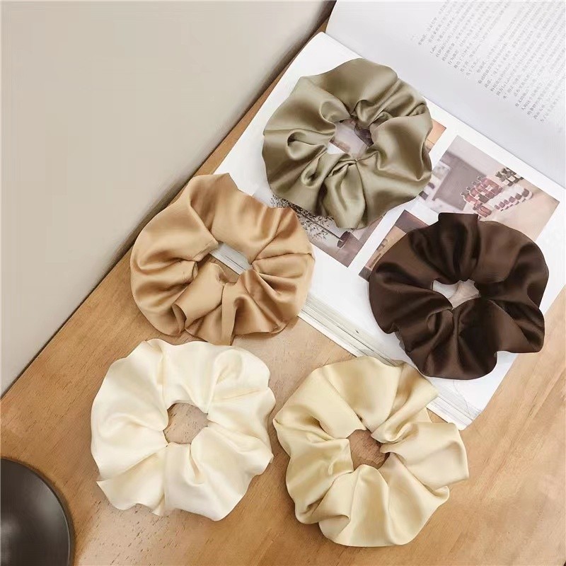 Simple Style Commute Solid Color Cloth Handmade Pleated Hair Tie display picture 3