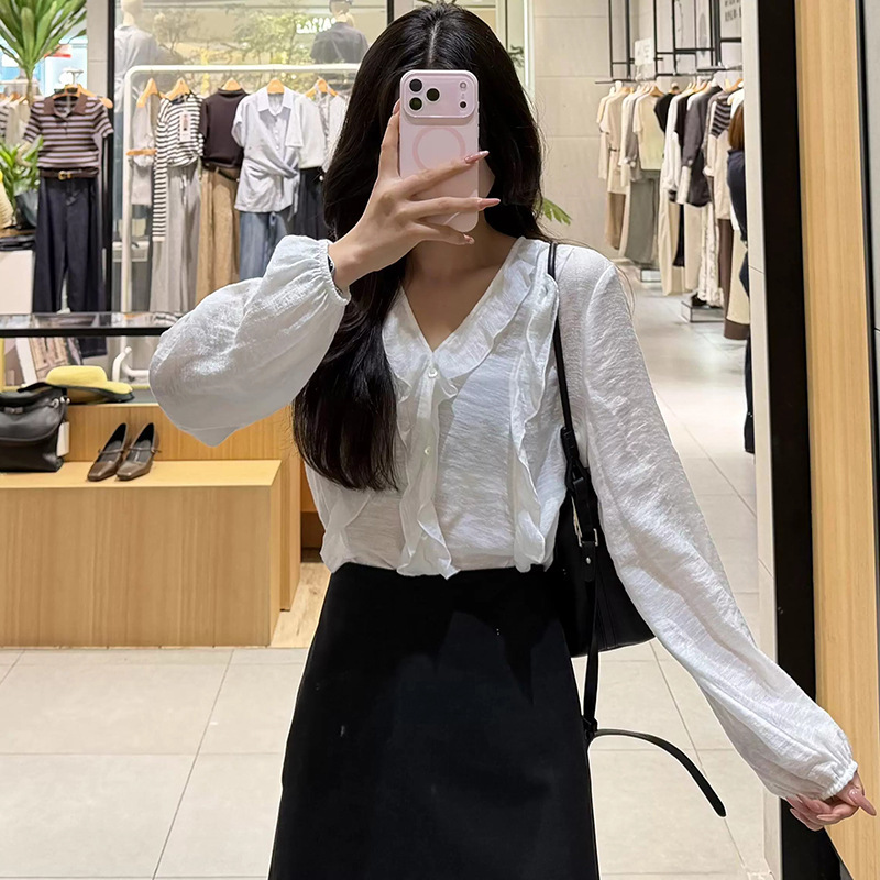 2026 early autumn new stylish and elegant shirt with lace collar in pastoral style 5H8120991 2026 early autumn new stylish and elegant shirt with lace collar in pastoral style 5H8120991