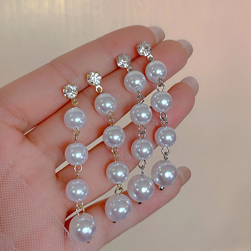Exaggerated Long Tassel Pearl Earrings for Women, Retro Fashion with Sparkling Diamond, Influencer High-End Style, Personality and Quality Earrings
