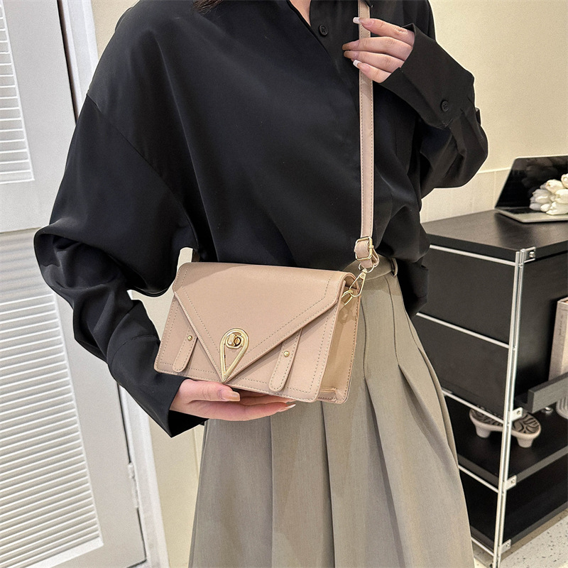 Torbe nišnega dizajna za ženske 2023, nove trendovske in modne, z avtomobilskim šivanjem, enojno ramo in vrhunsko zaponko_voghion.com