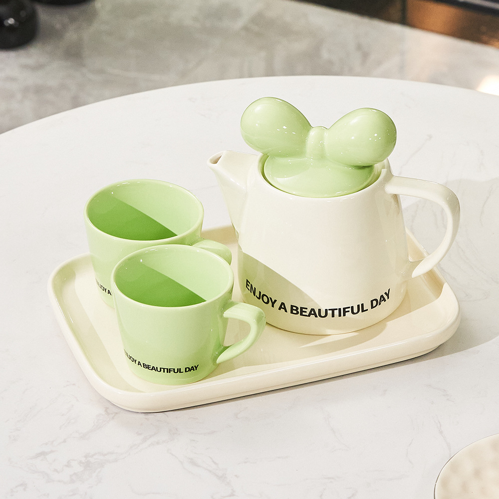 INS set completo de tazas de té de cerámica set de tetera de té casera alta taza de agua regalos de alquiler al por mayor