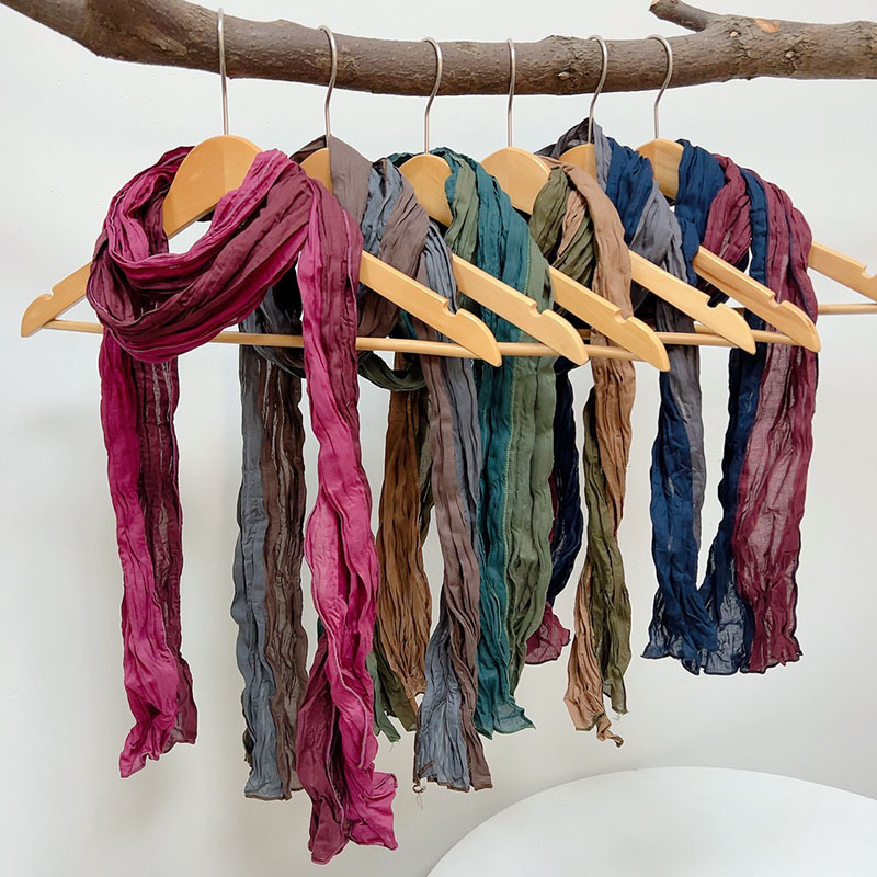 Retro scarf