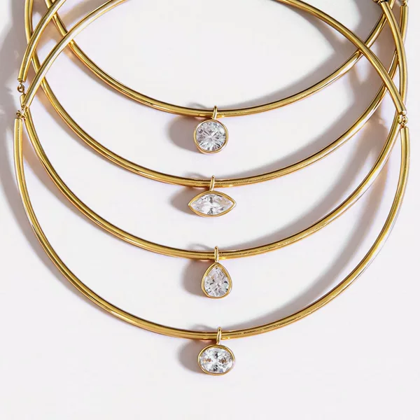 Minimalist Style Adjustable Round Diamond Pendant Necklace for Women, Light Luxury, Niche Design, Fine Neck Chain, Choker