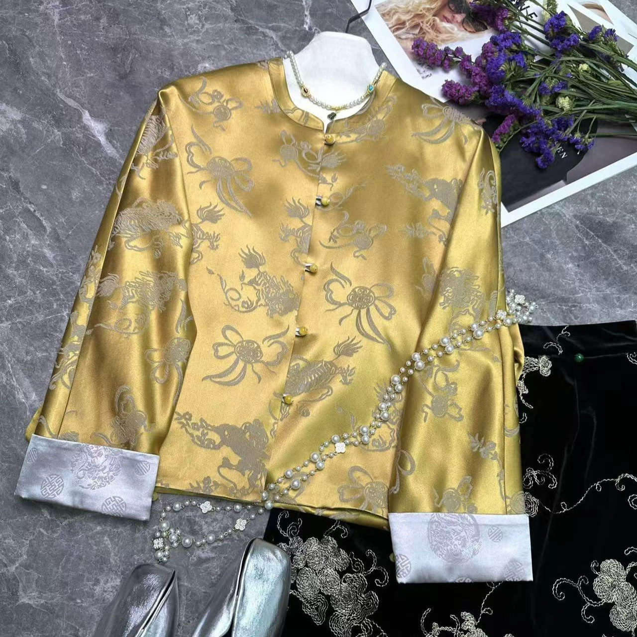 Silk sophisticated spring jacket, Chinese style, loose fit