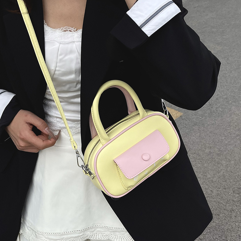 Trendy nicho con bolsos pequeños para mujer 2025 nuevo bolso de hombro de todo fósforo de color en contraste versión coreana del pequeño bolso cuadrado de mensajero de cercanías