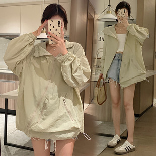 Q1E Design Sense Hooded Diagonal Zipper Sun Protection Clothing Women 2023 Summer New Loose Sun Protection Windbreaker Jacket