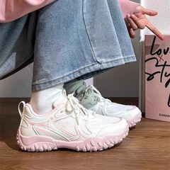 超火软底轻便小白鞋2025秋季新款网面透气百搭女款休闲运动鞋