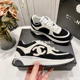 小香风黑白拼色系带运动鞋女2025年春秋新款厚底熊猫休闲鞋老爹鞋