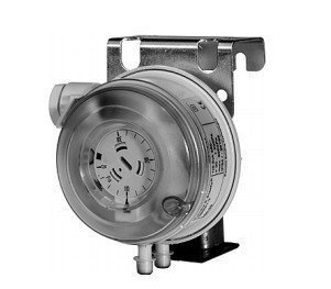 西门子品牌空气压差开关QBM81-5型号高精度传感器