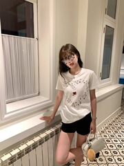 # 官图 支棉克（棉）短袖恤女宽松爱心狙击白色