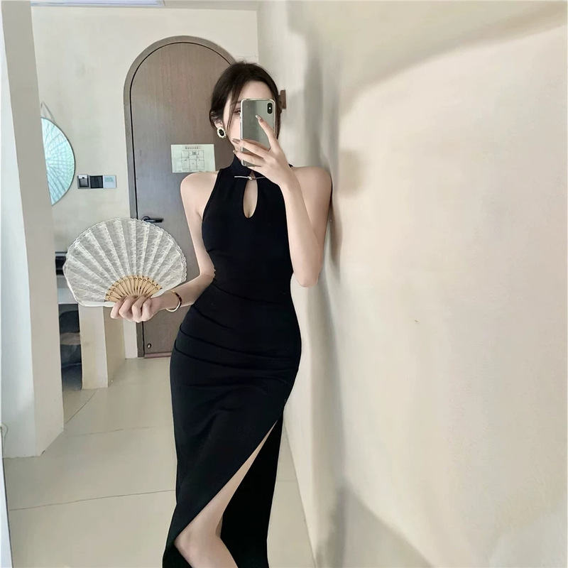 Sexy and alluring high-slit long-legged modified cheongsam dress for women, summer style, elegant and sophisticated, with hollow-out design and bodycon fit Sexy and alluring high-slit long-legged modified cheongsam dress for women, summer style, elegant and sophisticated, with hollow-out design and bodycon fit