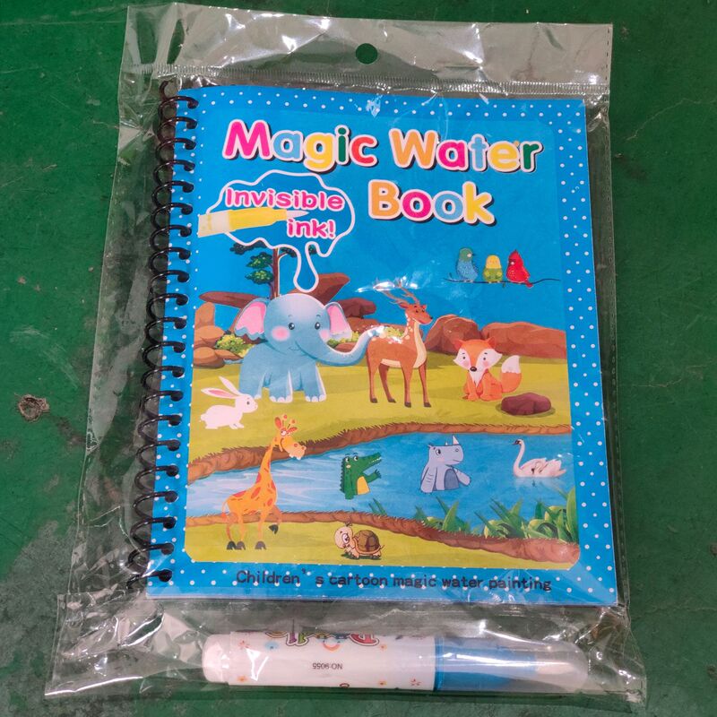 子供の水の絵の本のアイデアの魔法の水の絵の本の落書きの多彩な水の絵の冊の幼稚園は色を塗って繰り返し使うことができます。|undefined