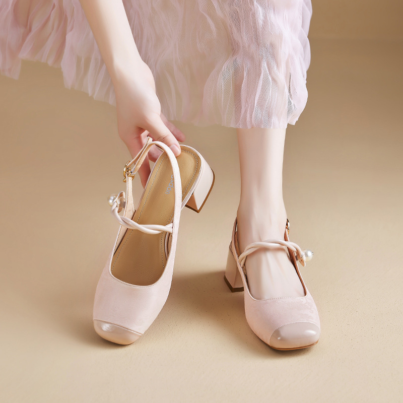 Antiguo Lion Deng nuevas sandalias chinas de primavera de mujeres nuevas bolsas con tacones gruesos zapatos de moda franceses