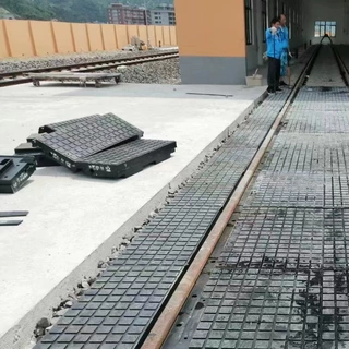定制橡胶道口板嵌丝道口板轮缘槽水泥道口板 加重型公路交叉口铺