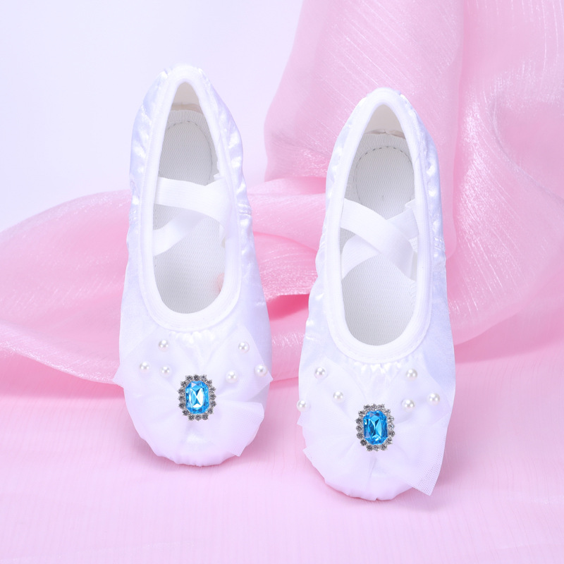 White Dance Shoes Kidsren's Soft-Soled Practice Shoes Girls Dance Shoes Ballet Chinese Dance Canvas Dance Shoes 8027