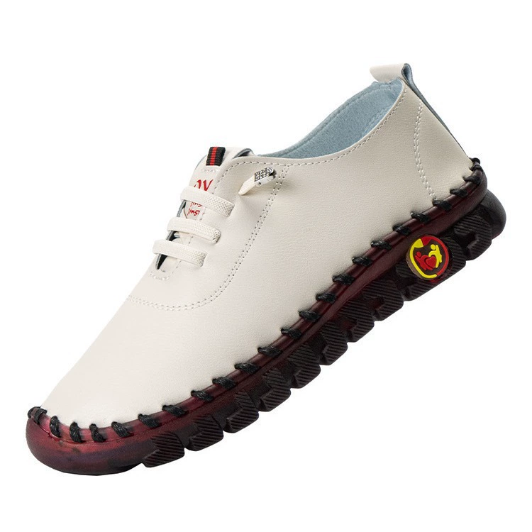 Женские мягкие туфли для мам весна/лето 2025 новые плоские повседневные туфли модные кроссовки для повседневной носки