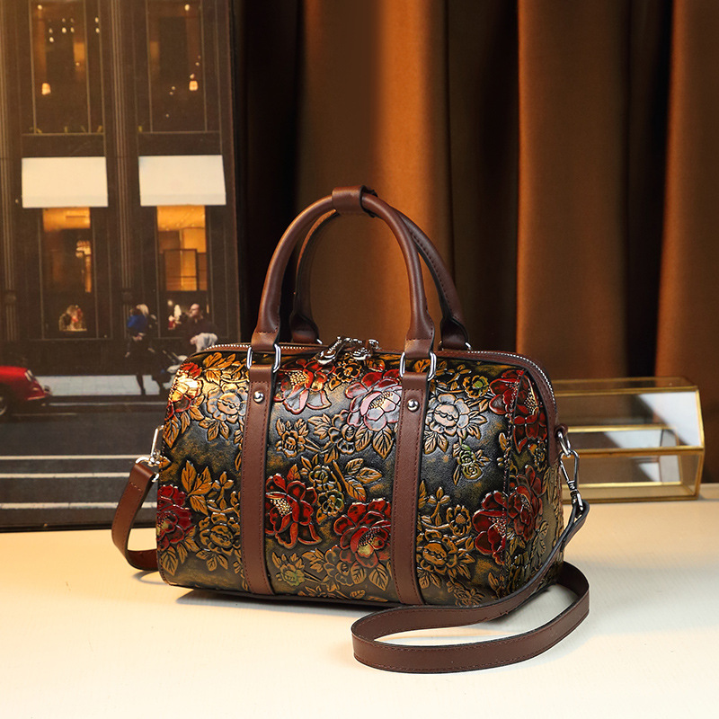 New Large Capacity Retro Embossed Handbag For Middle-Aged Mothers Stylish Elegant Versatile Shoulder Bag Women's Luggage_voghion.com