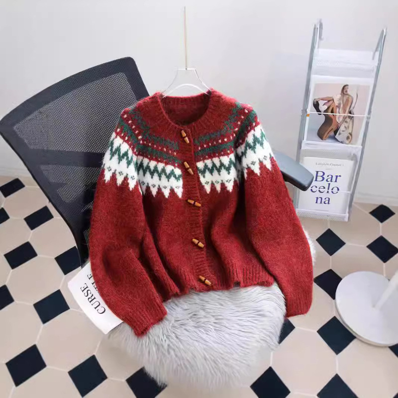 New Year Red Sweater Coat for Women 2025 Autumn and Winter New Style Lazy Style Thickened Retro Design Knitted Cardigan