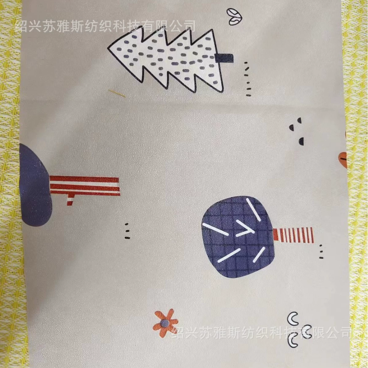 Водонепроницаемая печатная ткань для печати ветрового стеганого кожаного полотна