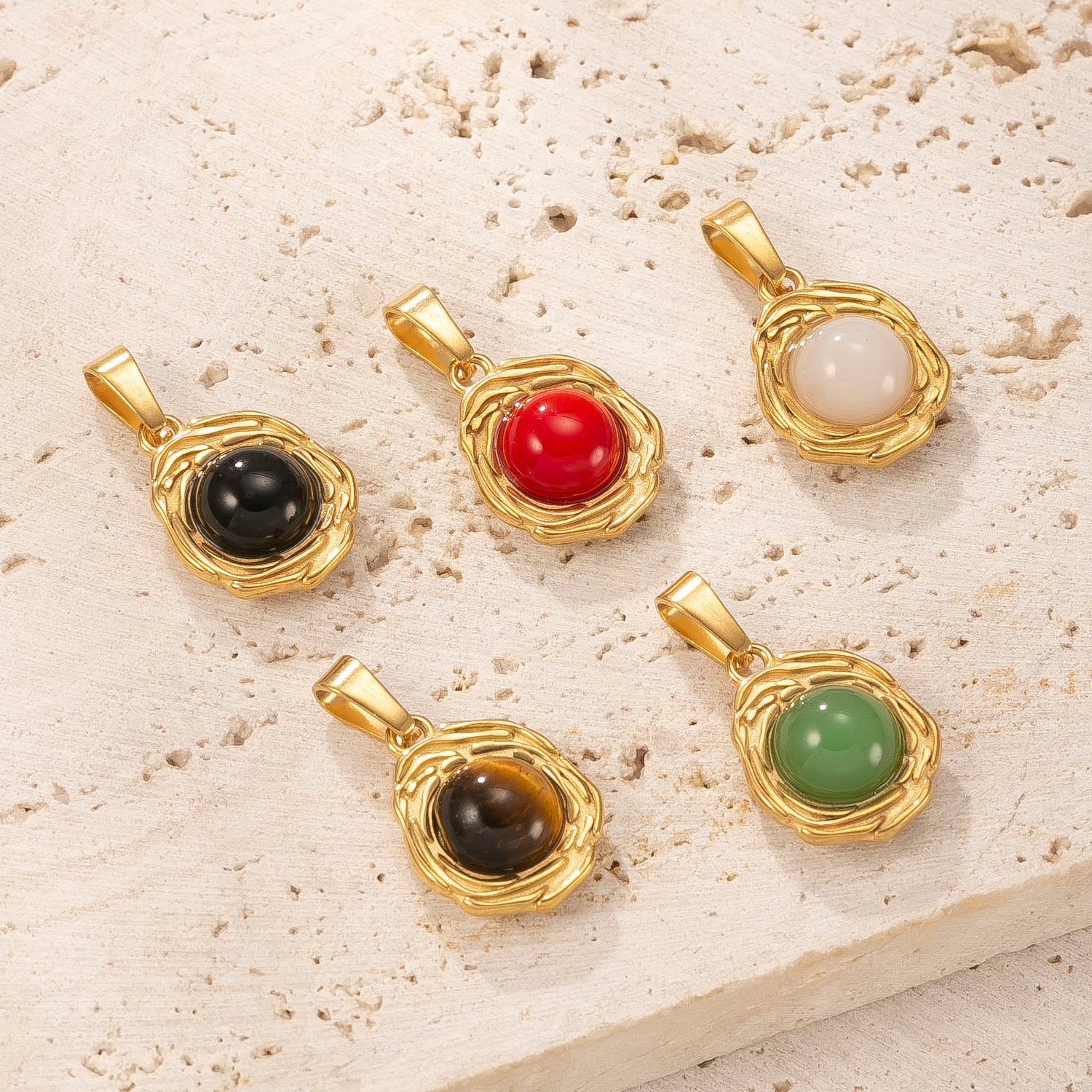 Colgante único Joyas transfronterizas de acero inoxidable Patrón de rosas Collar de piedra natural Moda Ligero Lujo Accesorios de joyería de bricolaje