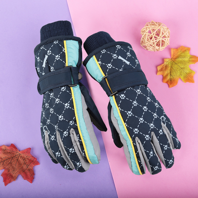 4-17 años de edad de los niños engrosada a prueba de frío impermeable a prueba de viento antideslizante cálido esquí nieve jugando guantes de algodón de invierno