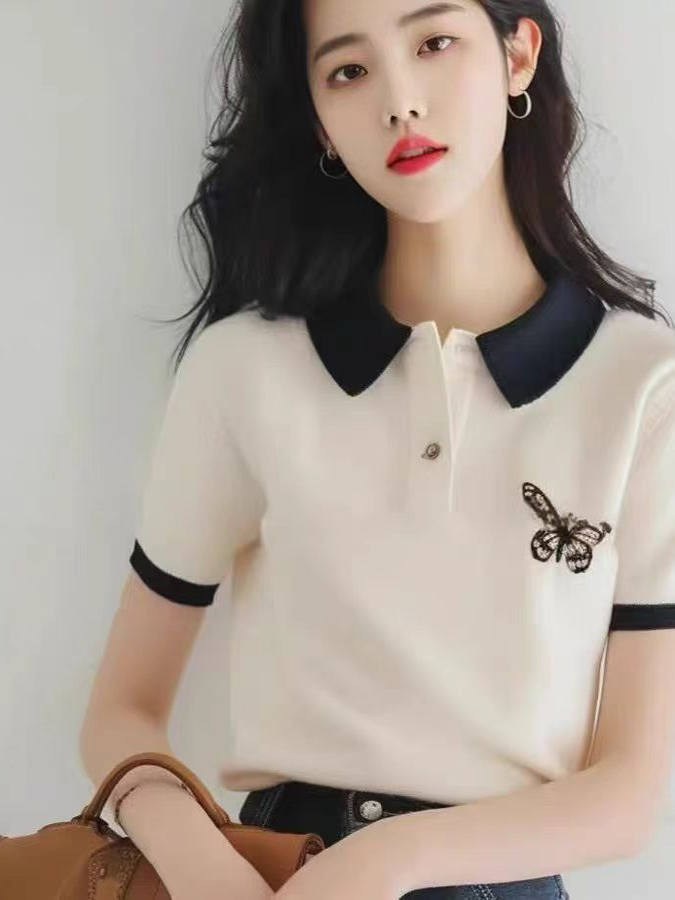 Áo thun nữ cổ polo tay ngắn trắng đơn giản họa tiết bướm — Màu trắng