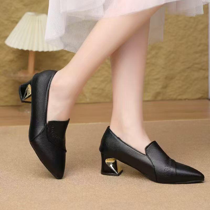 French-style pointed-toe autumn and winter single shoes, new 2026 model, low-cut elegant black high-heeled shoes, soft leather versatile work shoes for women French-style pointed-toe autumn and winter single shoes, new 2026 model, low-cut elegant black high-heeled shoes, soft leather versatile work shoes for women