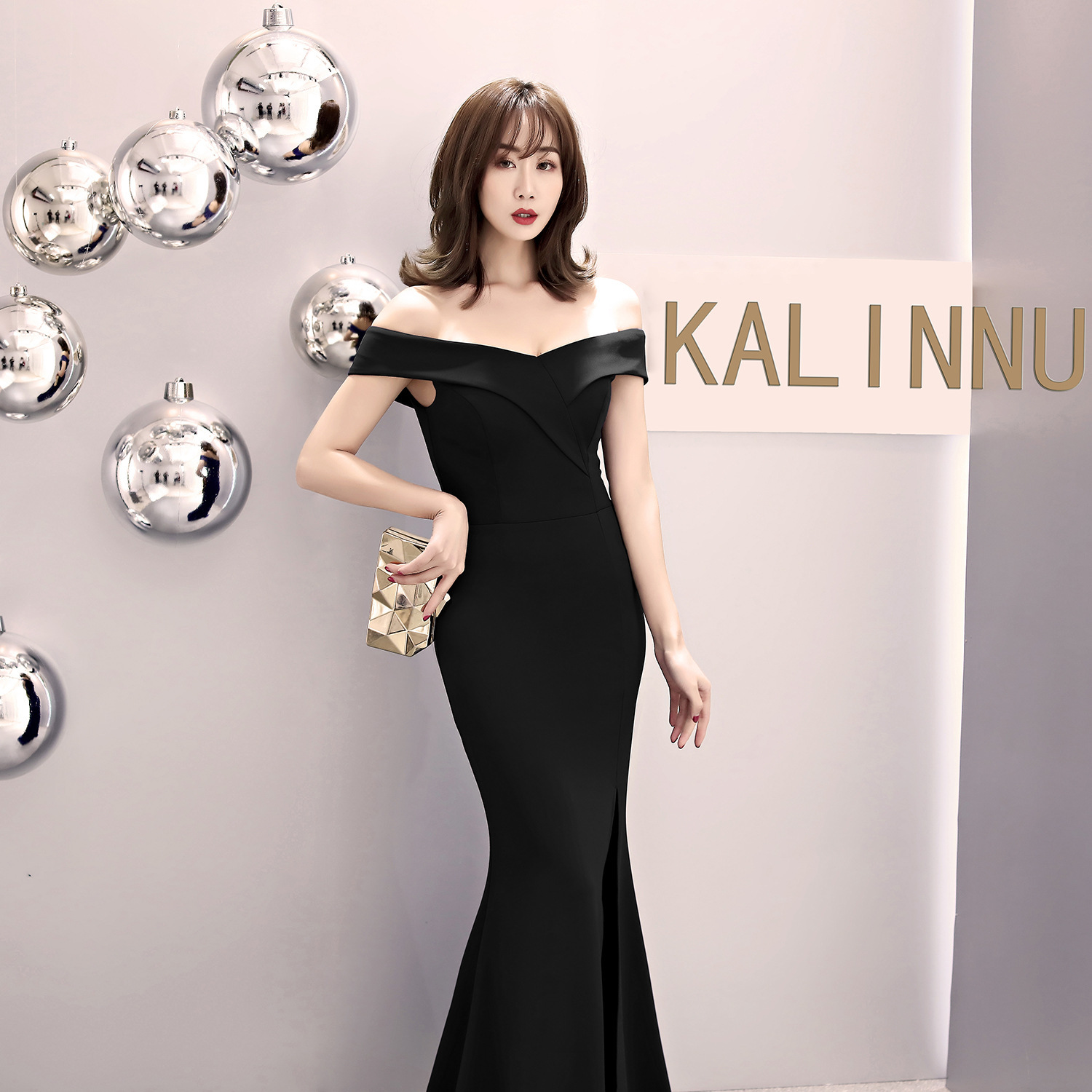 103A4604-Black.jpg