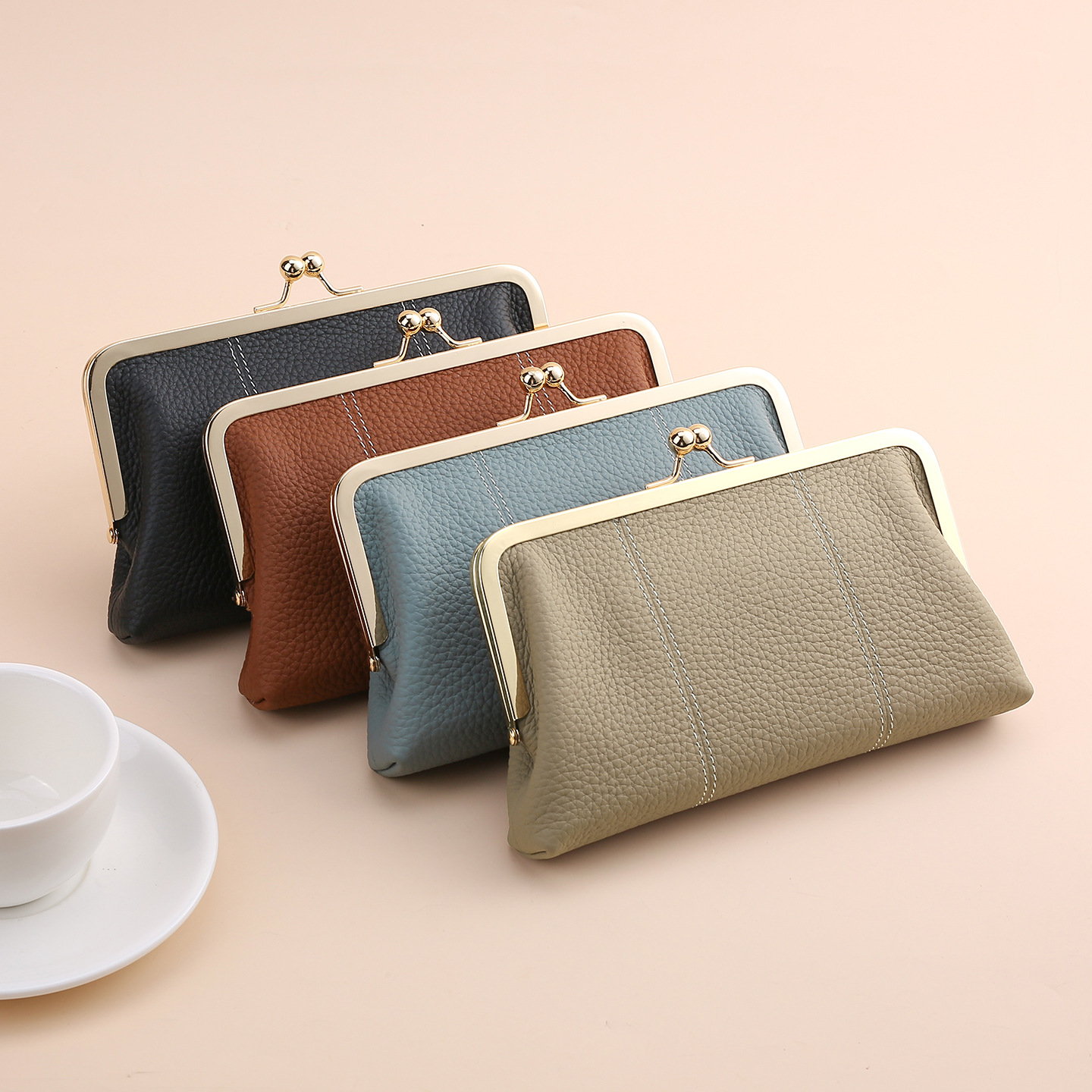 新款女士口金真皮手拿包合金边框开合长款女钱包高端女士晚宴包