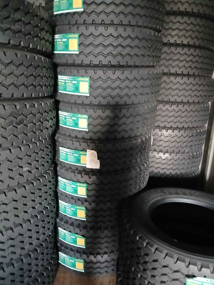 Langma Tire Longmarch 275/70R22.5 Tire Lm505 Pattern Long March Tire for Trucks and Buses