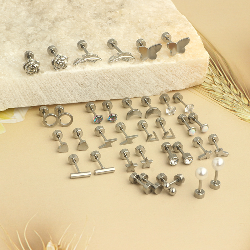 Gold Heart-Shaped Mini Stud Earrings Stainless Steel Geometric Cake Studs for Women detail image 7