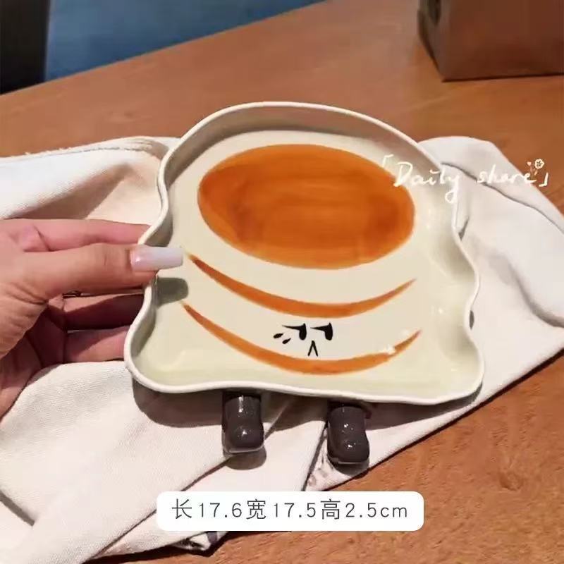新商品の創意パンの形の皿の陶磁器の小皿の鍋は材料の皿をつけて醤油の酢の皿の調味料の皿の味の皿をつけます。|undefined