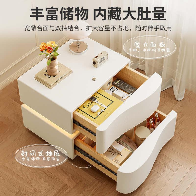 Mesita de noche, estilo crema, madera maciza, simple, blanco moderno, modelo de diseñador creativo, lujo ligero, dormitorio principal de alta gama, nuevo