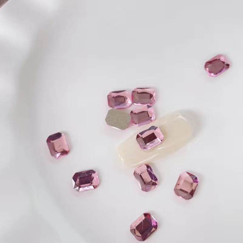 6x8mm 길이의 팔각형 라이트 핑크