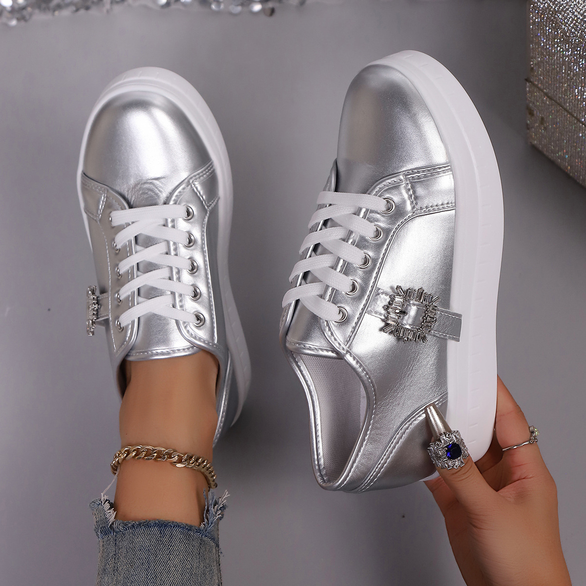 Sneakers sportive casual con lacci decorate con strass, stile europeo e americano, taglie forti, autunno, per donna_voghion.com