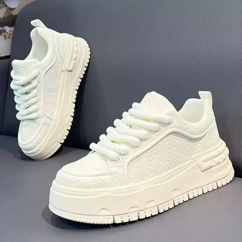 2026春季新款男鞋透气高级感厚底增高小白鞋青少年运动休闲板鞋男